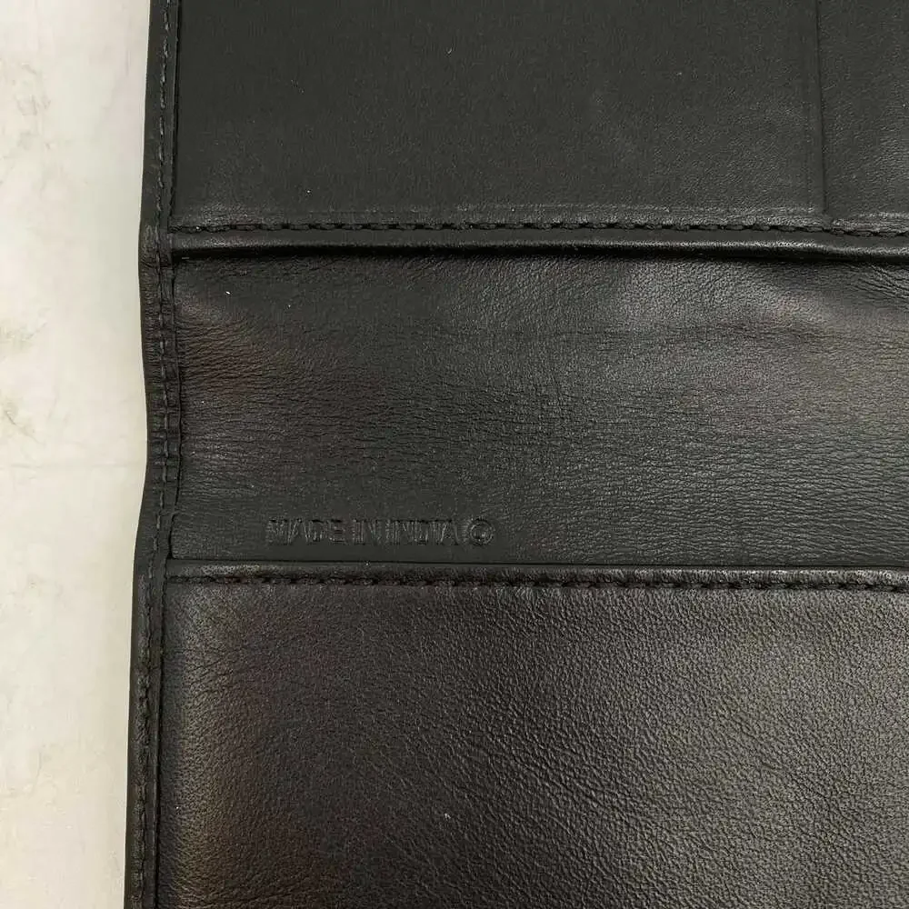 Coach this passport
